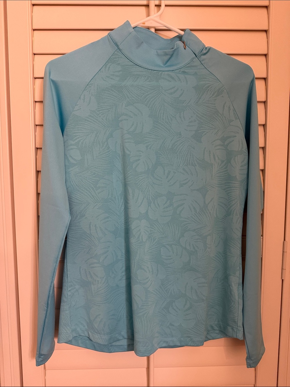 NWOT EP Pro Light Blue Long-Sleeve Sun Shirt SZ SMALL with Leaf Design